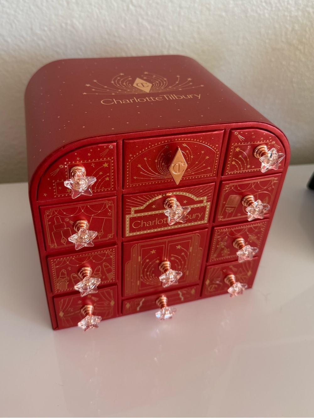 Charlotte Tilbury Red Jewelry & Makeup Box Hollywood Beauty Wonderland NEW